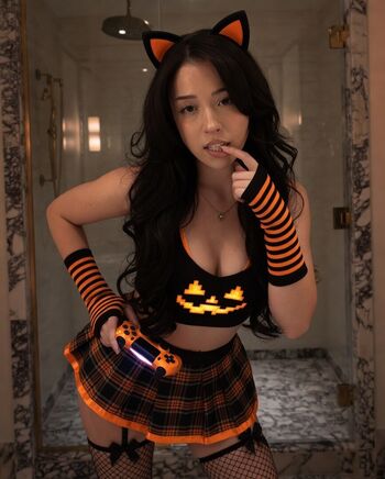 🔥 Pokimane  page leaked private photo uncensored full