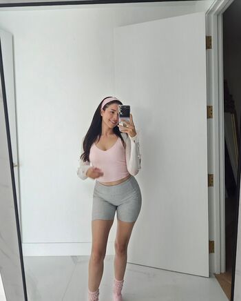 🔥 Pokimane  page leaked private photo uncensored full