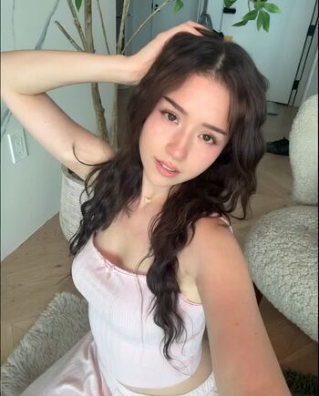 🔥 Pokimane  page leaked private photo uncensored full