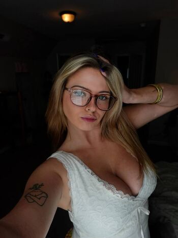 🔥 Rachellyonn leaked private photo uncensored full