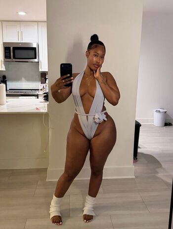 🔥 Realkeylamarie leaked private photo uncensored full