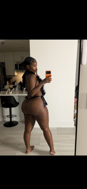 🔥 Realkeylamarie  page leaked private photo uncensored full