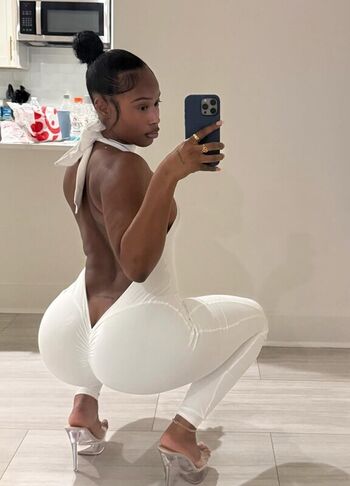 🔥 Realkeylamarie  page leaked private photo uncensored full