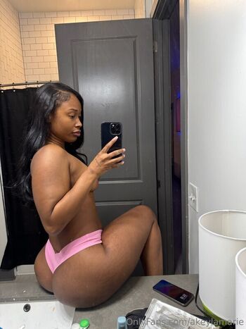 🔥 Realkeylamarie leaked private photo uncensored full