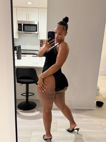 🔥 Realkeylamarie leaked private photo uncensored full