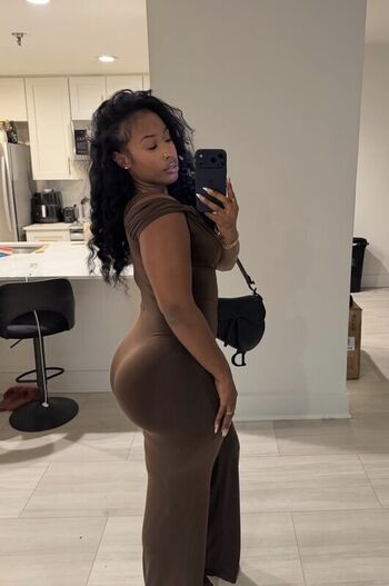 🔥 Realkeylamarie leaked private photo uncensored full