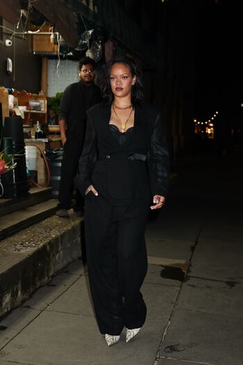 🔥 Rihanna  page leaked private photo uncensored full