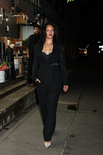 🔥 Rihanna  page leaked private photo uncensored full