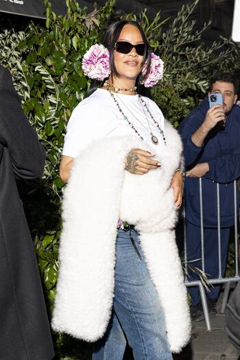 🔥 Rihanna  page leaked private photo uncensored full