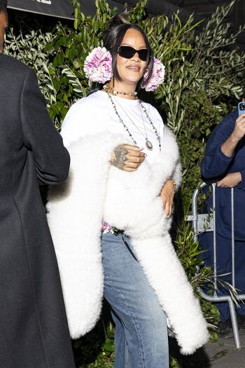 🔥 Rihanna  page leaked private photo uncensored full