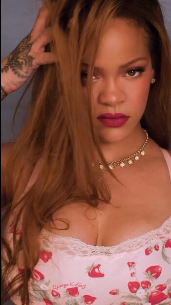🔥 Rihanna  page leaked private photo uncensored full