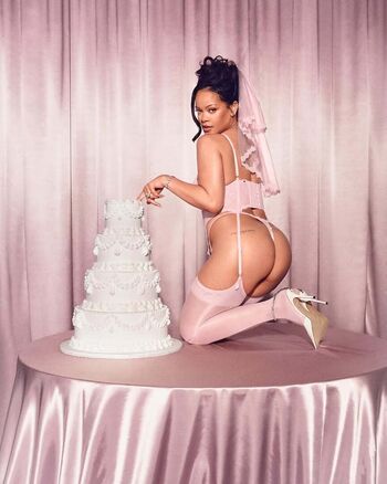 🔥 Rihanna  page leaked private photo uncensored full