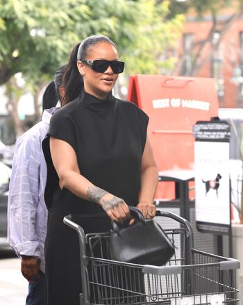 🔥 Rihanna  page leaked private photo uncensored full