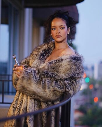 🔥 Rihanna  page leaked private photo uncensored full