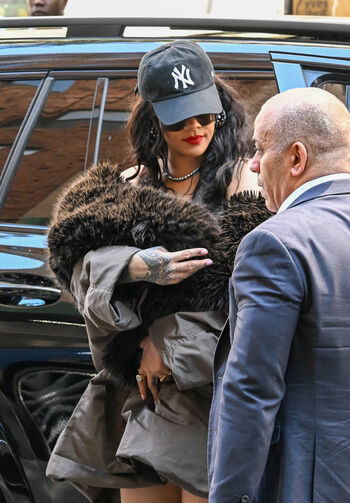 🔥 Rihanna  page leaked private photo uncensored full