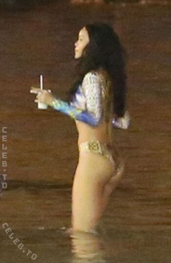 🔥 Rihanna  page leaked private photo uncensored full
