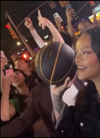 🔥 Rihanna  page leaked private photo uncensored full