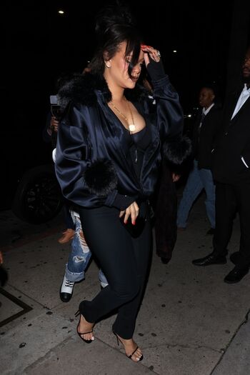 🔥 Rihanna  page leaked private photo uncensored full