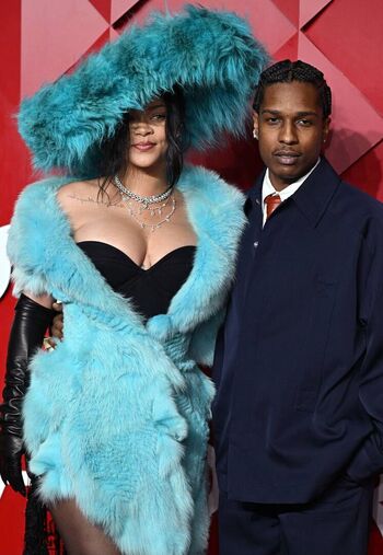 🔥 Rihanna  page leaked private photo uncensored full