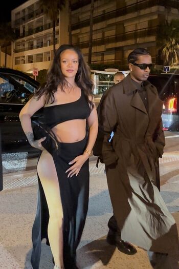 🔥 Rihanna  page leaked private photo uncensored full