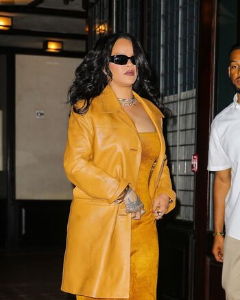 🔥 Rihanna  page leaked private photo uncensored full