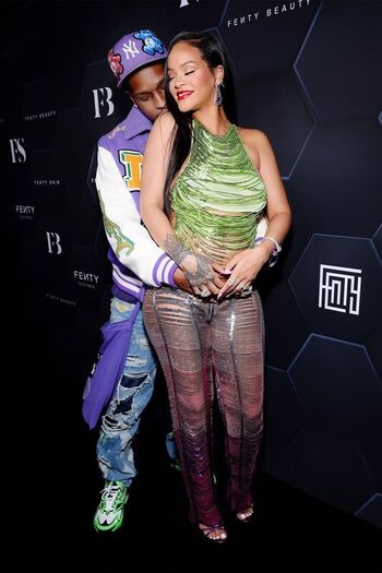 🔥 Rihanna  page leaked private photo uncensored full