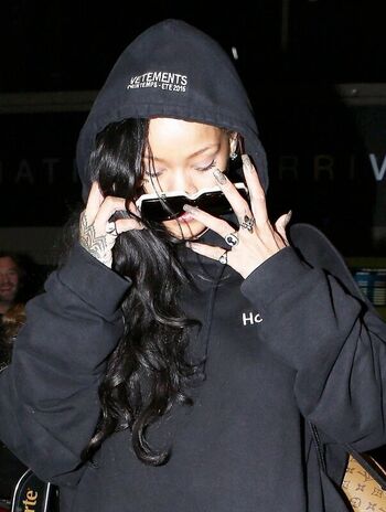 🔥 Rihanna  page leaked private photo uncensored full