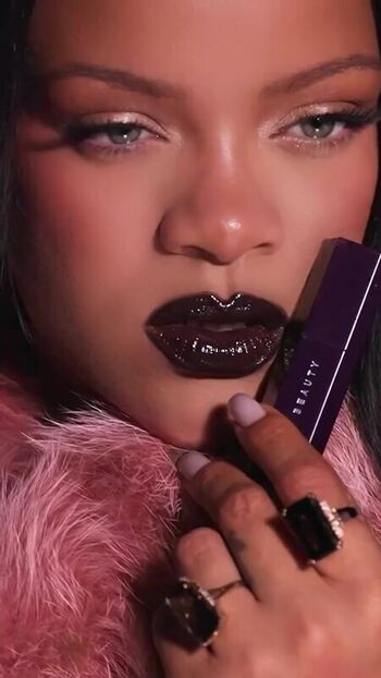 🔥 Rihanna  page leaked private photo uncensored full