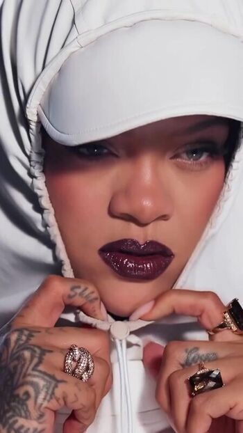 🔥 Rihanna  page leaked private photo uncensored full