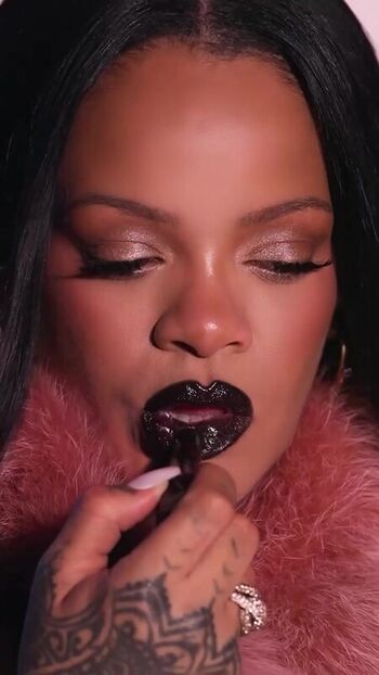 🔥 Rihanna  page leaked private photo uncensored full