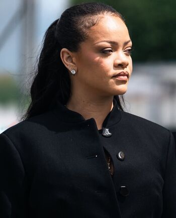 🔥 Rihanna  page leaked private photo uncensored full