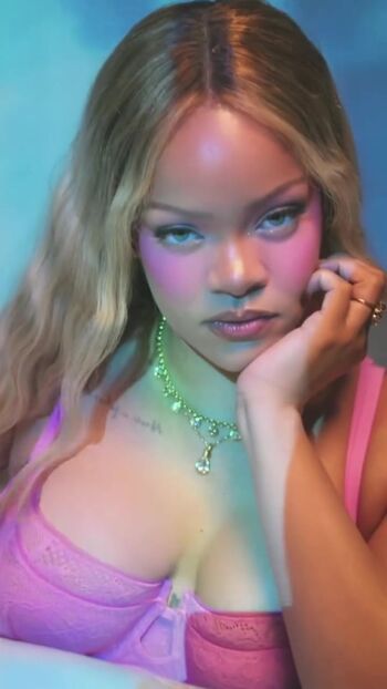 🔥 Rihanna  page leaked private photo uncensored full