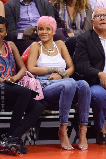 🔥 Rihanna  page leaked private photo uncensored full