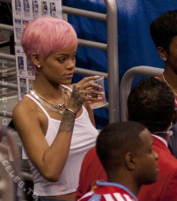 🔥 Rihanna leaked private photo uncensored full