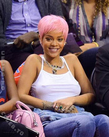 🔥 Rihanna leaked private photo uncensored full