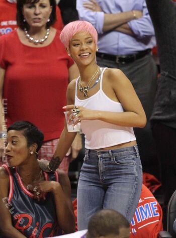 🔥 Rihanna leaked private photo uncensored full
