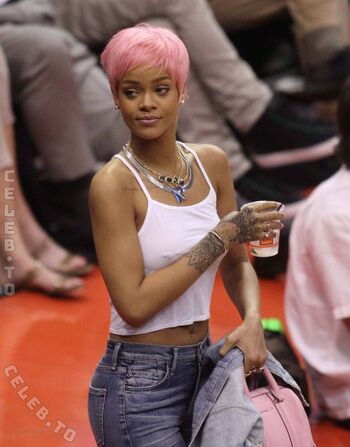 🔥 Rihanna leaked private photo uncensored full