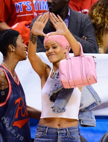 🔥 Rihanna leaked private photo uncensored full