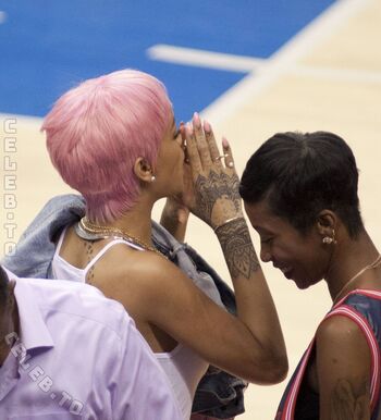 🔥 Rihanna leaked private photo uncensored full