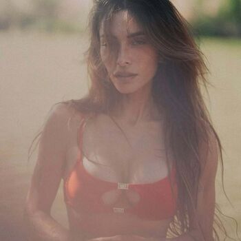 🔥 Sarah shahi page leaked private photo uncensored full