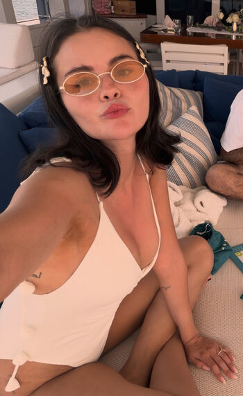 🔥 Selena gomez  page leaked private photo uncensored full