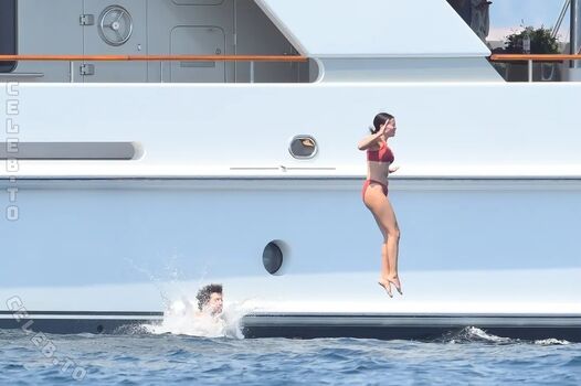 🔥 Selena gomez  page leaked private photo uncensored full