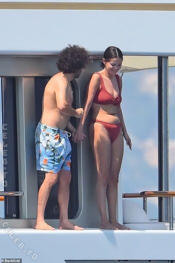🔥 Selena gomez  page leaked private photo uncensored full