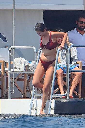 🔥 Selena gomez  page leaked private photo uncensored full