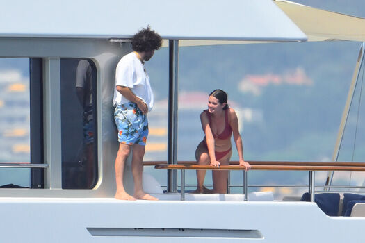 🔥 Selena gomez  page leaked private photo uncensored full