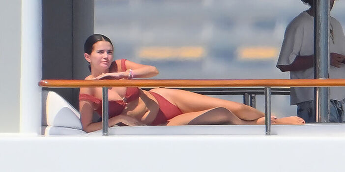 🔥 Selena gomez  page leaked private photo uncensored full