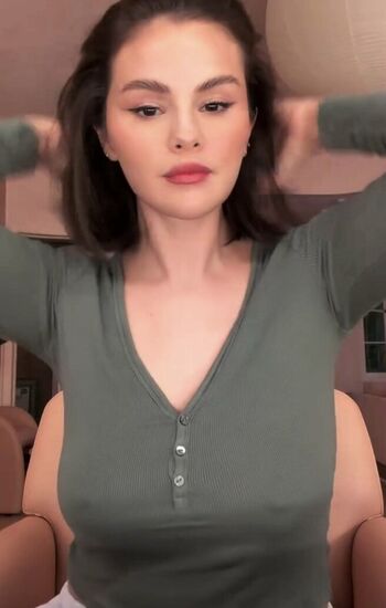 🔥 Selena gomez  page leaked private photo uncensored full
