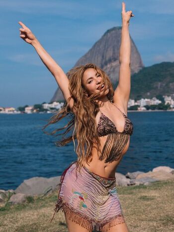 🔥 Shakira leaked private photo uncensored full