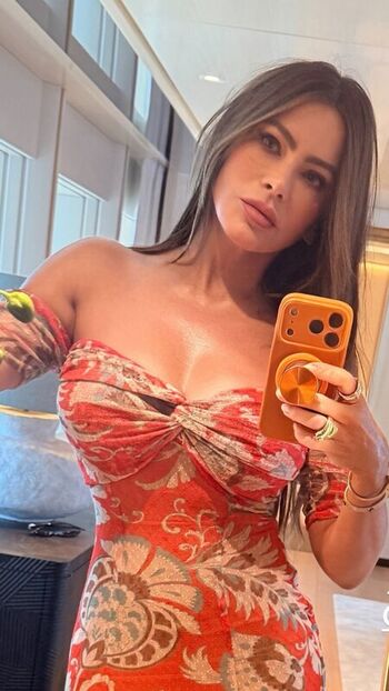 🔥 Sofia vergara  page leaked private photo uncensored full