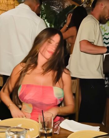 🔥 Sofia vergara  page leaked private photo uncensored full